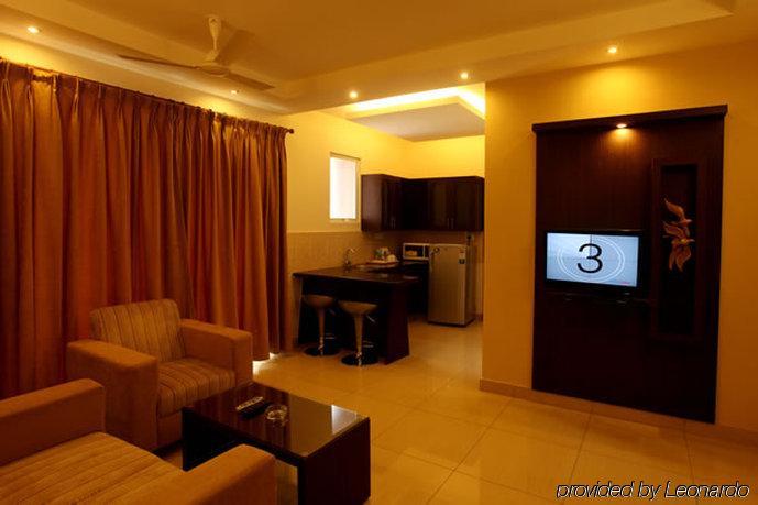 העיר בנגלור Nagarjuna Suites חדר תמונה